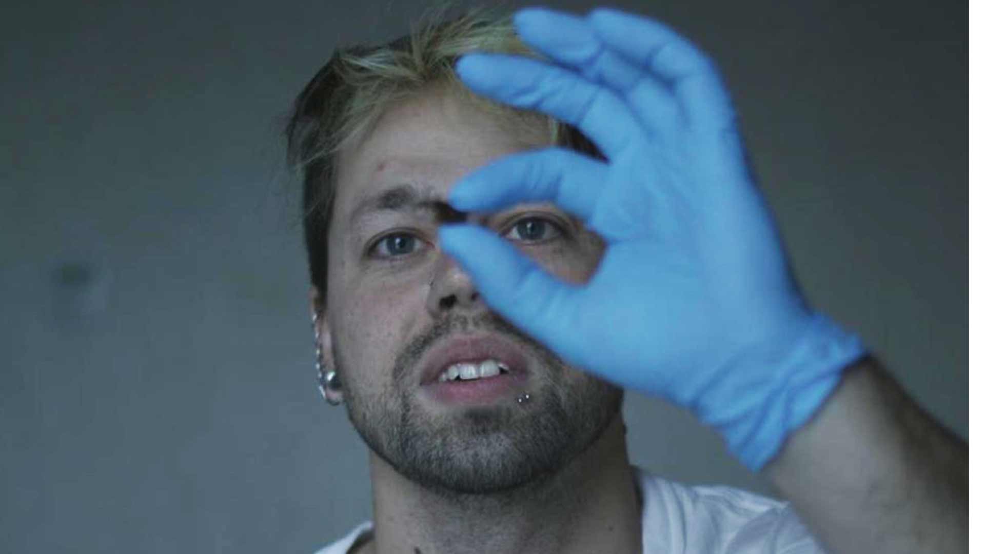 دانلود مستند Gut Hack 2017