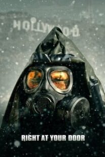 دانلود فیلم Right at Your Door 2006335227-1823861173