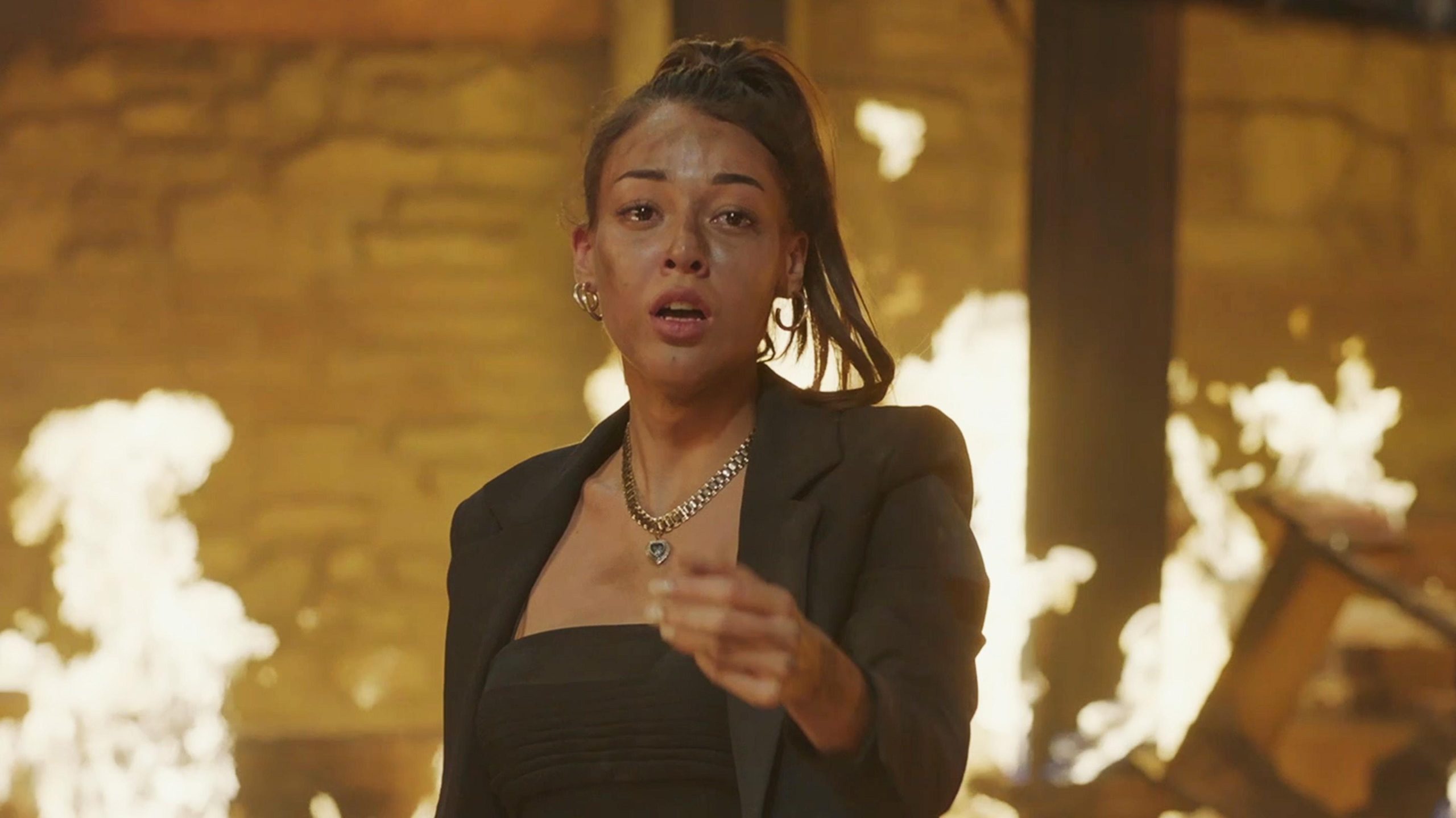 دانلود سریال (Flames of Fate) Alev Alev