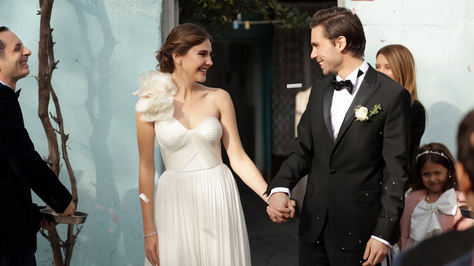 دانلود سریال Bir Peri Masali