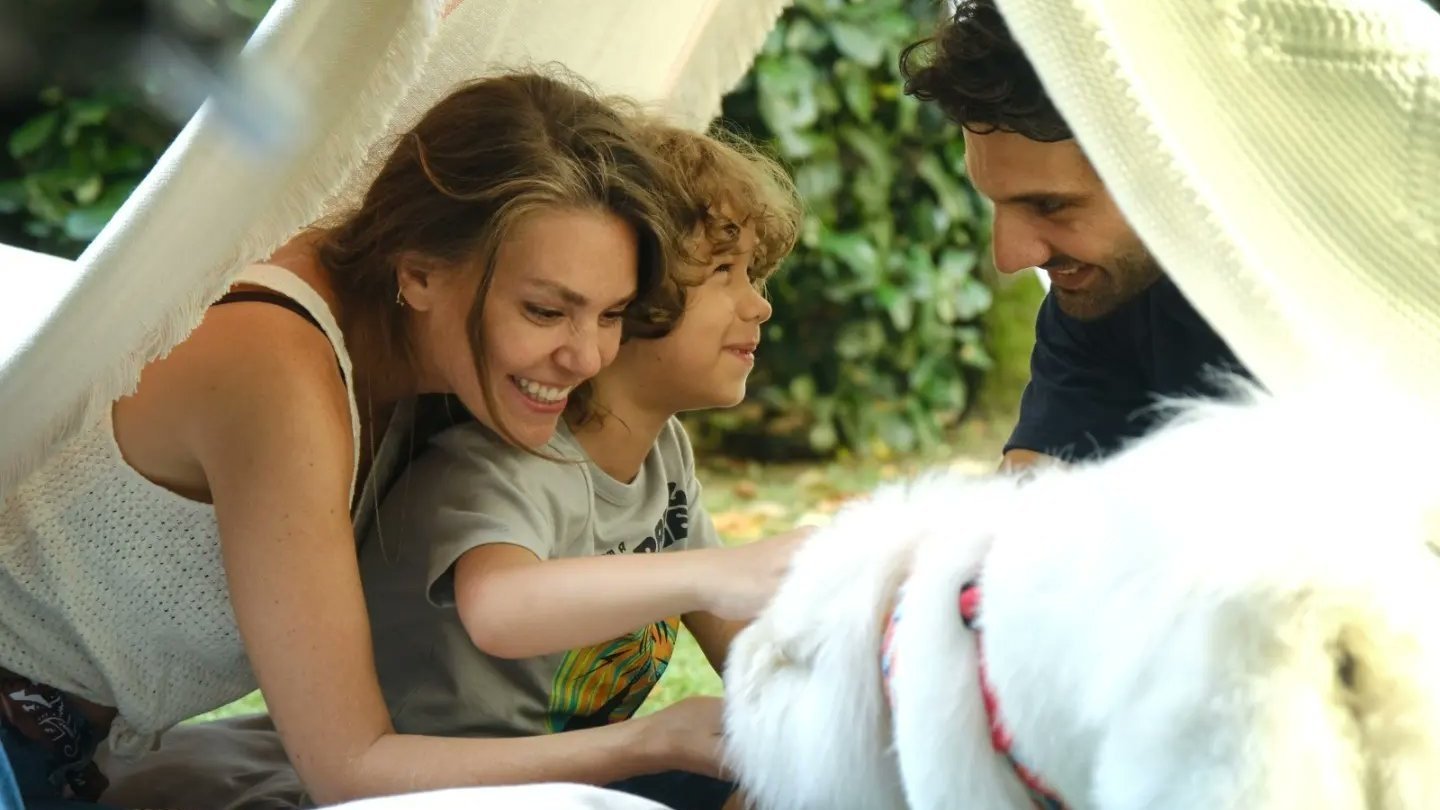 دانلود فیلم In Good Hands 2022