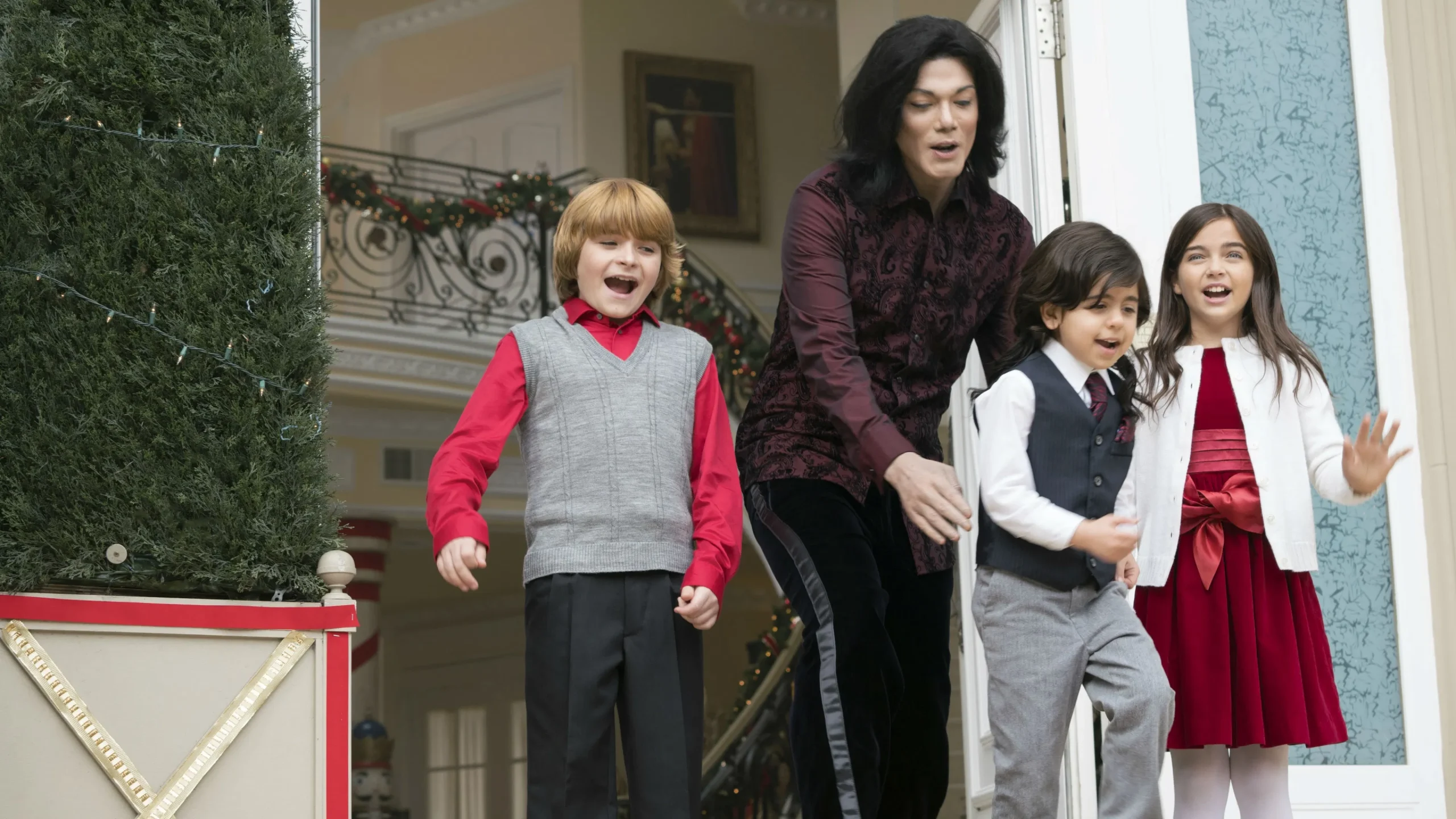 دانلود فیلم Michael Jackson: Searching for Neverland 2017