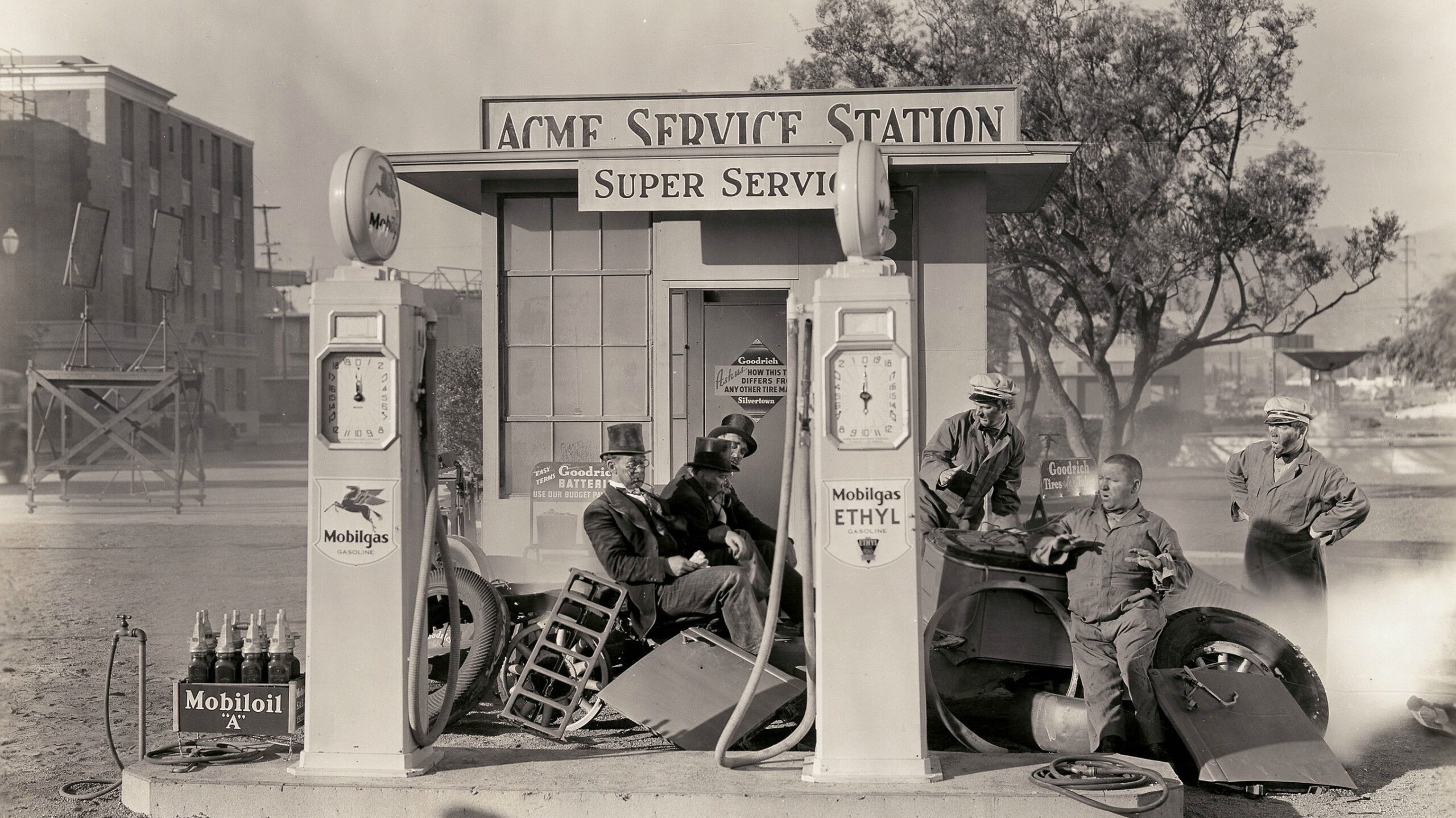 دانلود فیلم Violent Is the Word for Curly 1938